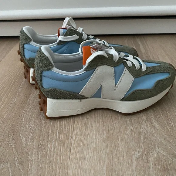 ❤️Sold❤️ New Balance Unisex 327 Dark Olivine Chrome Blue Sneakers - Picture 6 of 9